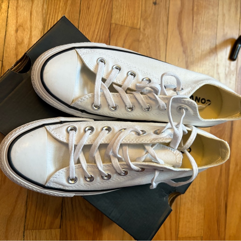 White Low-Top Canvas Athletic Sneakers